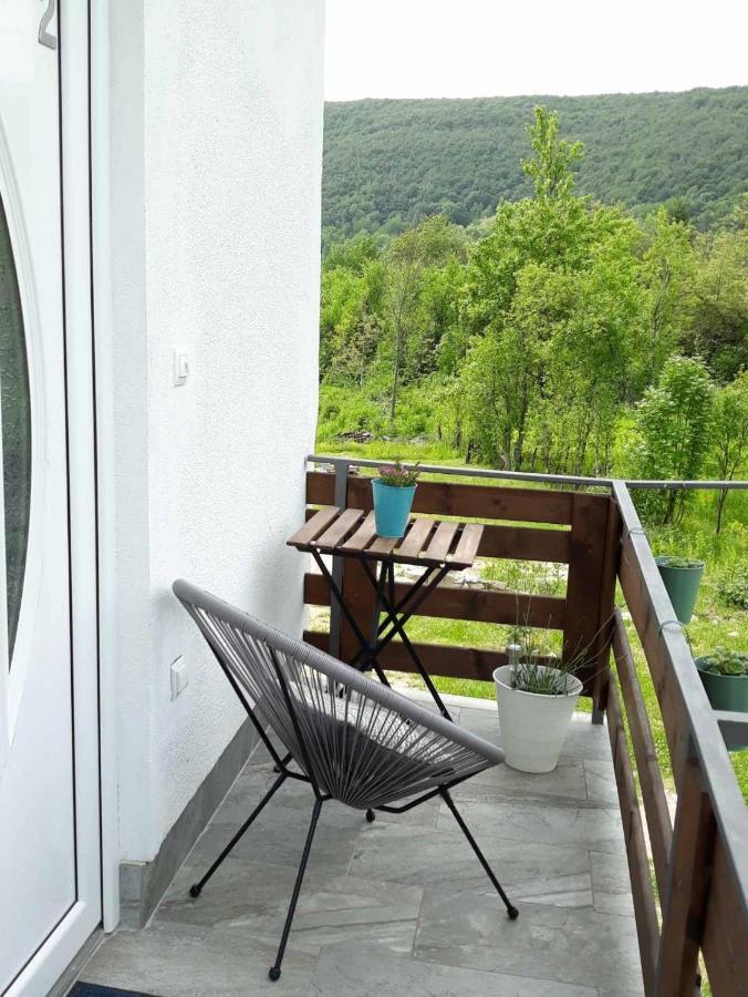 Plitvice Valley Apartments Licko Petrovo Selo Dış mekan fotoğraf