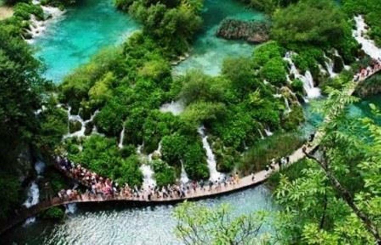 Plitvice Valley Apartments Licko Petrovo Selo Dış mekan fotoğraf
